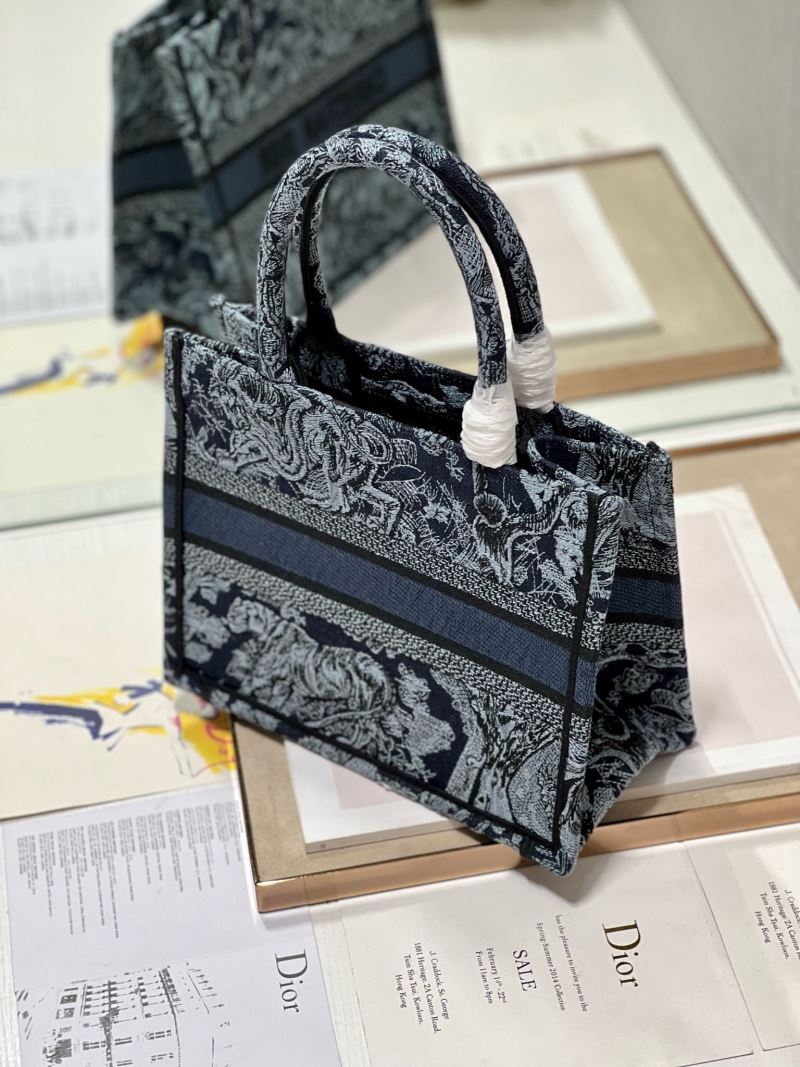 Christian Dior Shopping Bags